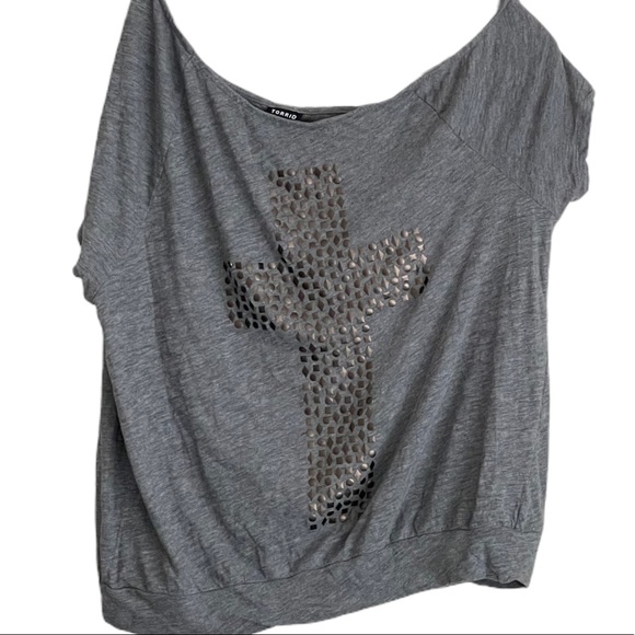 torrid Tops - Torrid Size 0 Faux studded off shoulder t shirt